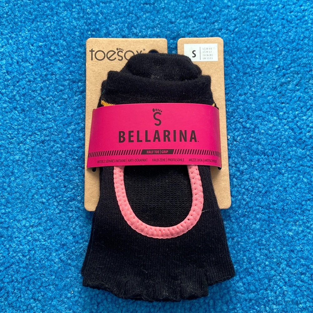 NWT Toe Socks size Small